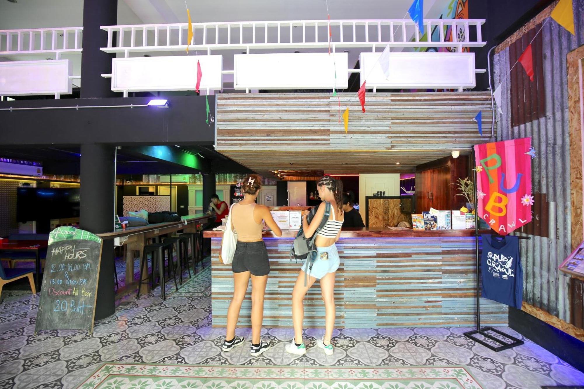 Here We Go Bangkok Buitenkant foto