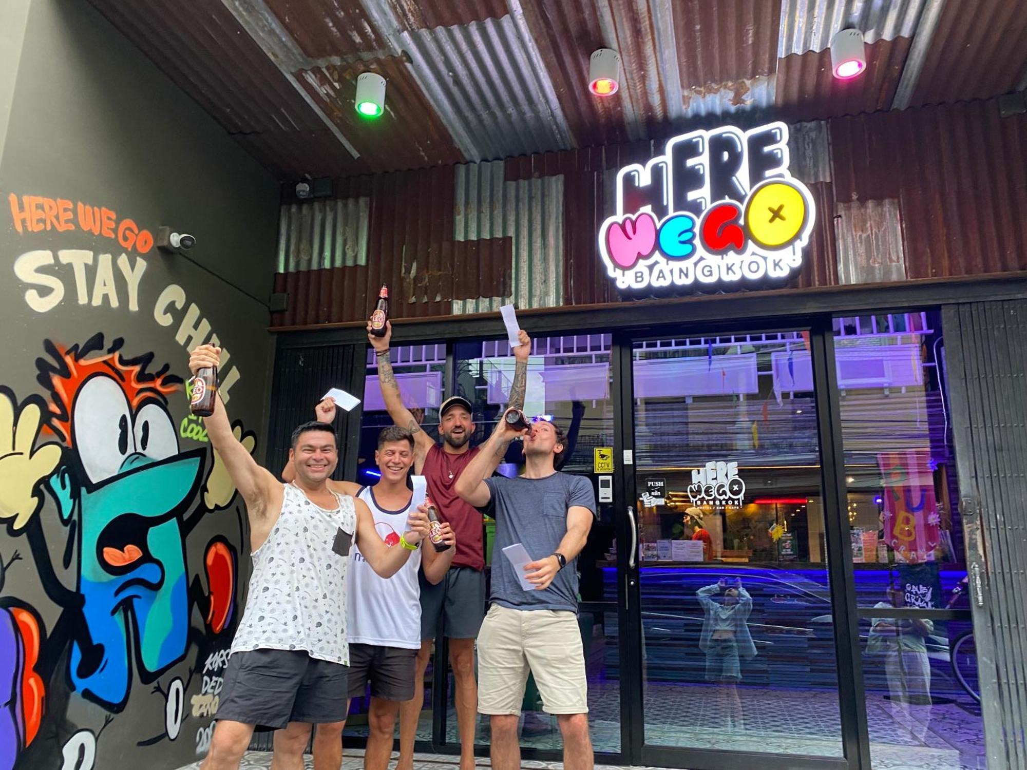Here We Go Bangkok Buitenkant foto